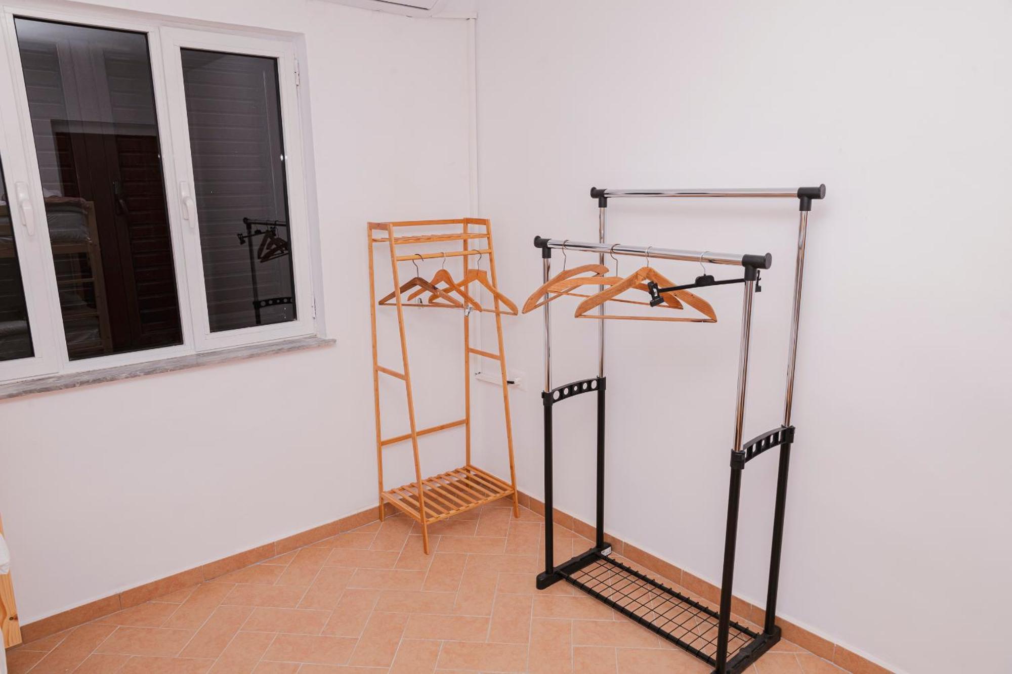 Via Albania - Myslym Shyri Apartament *