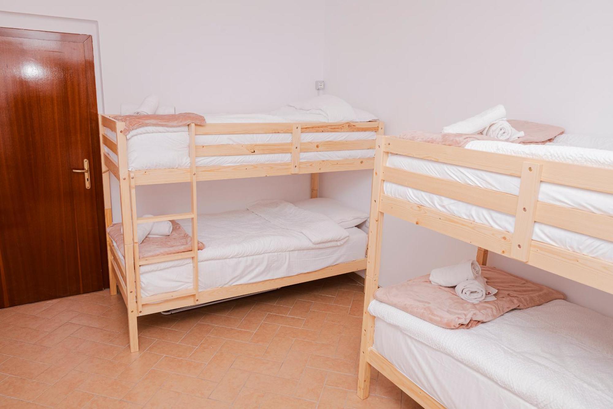 Via Albania - Myslym Shyri Apartament